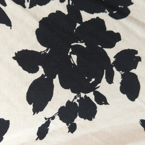 BEPEI sz L Pink & Black Pleated Floral Print Flowing Camisole - Picture 6 of 7